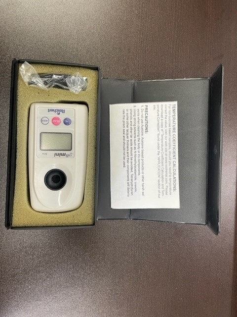 R2 Mini Handheld Refractometer