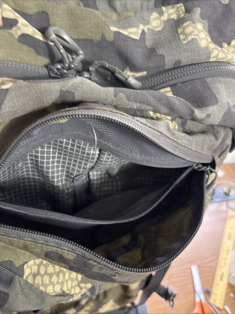 Kuiu Pro 3600 Verde Backpack Lumbar Support Adjustable Straps Carbon Pack Frame