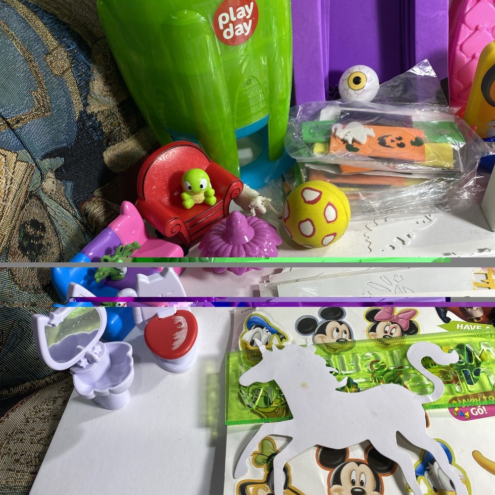 various toy lot 20 Plus Including A Working Bubble Machine With Bubbles