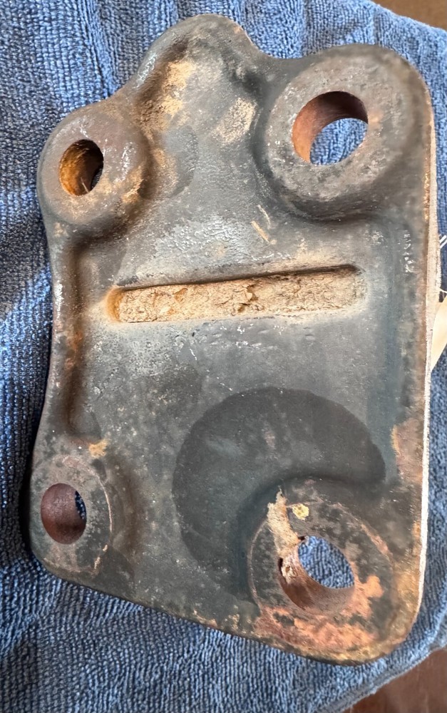 OEM Engine Mount 01-26318-001 (548-11310)