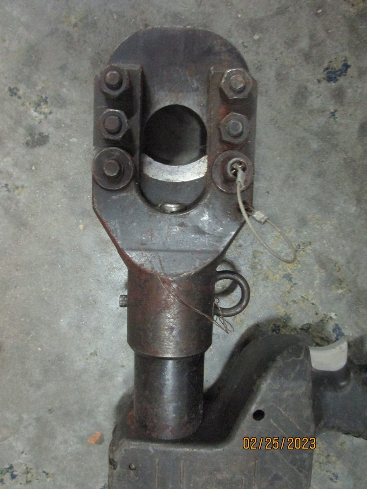 Huskie Tools Cable Cutting Tool