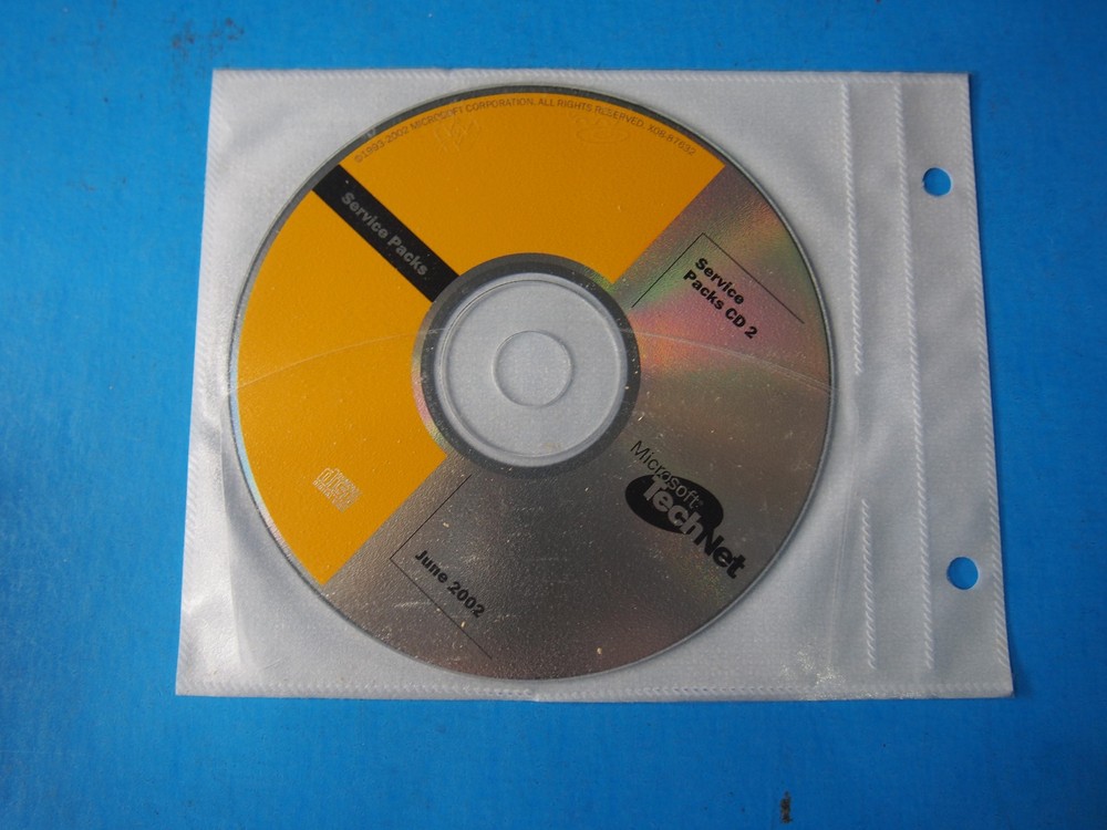 ITHistory (2004/09) IBM PC Software: MICROSOFT TechNet CDs 2004 2003 2002