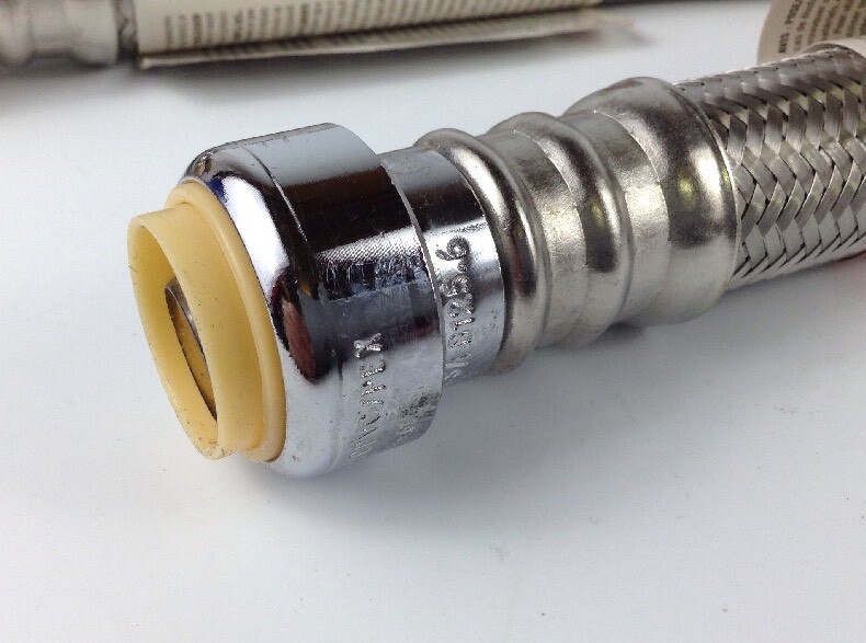 QTY 4 SIOUX CHIEF TOMAHAWK 3/4" FIT X 3/4" PDQ WATER HEATER CONNECTOR 18" FS