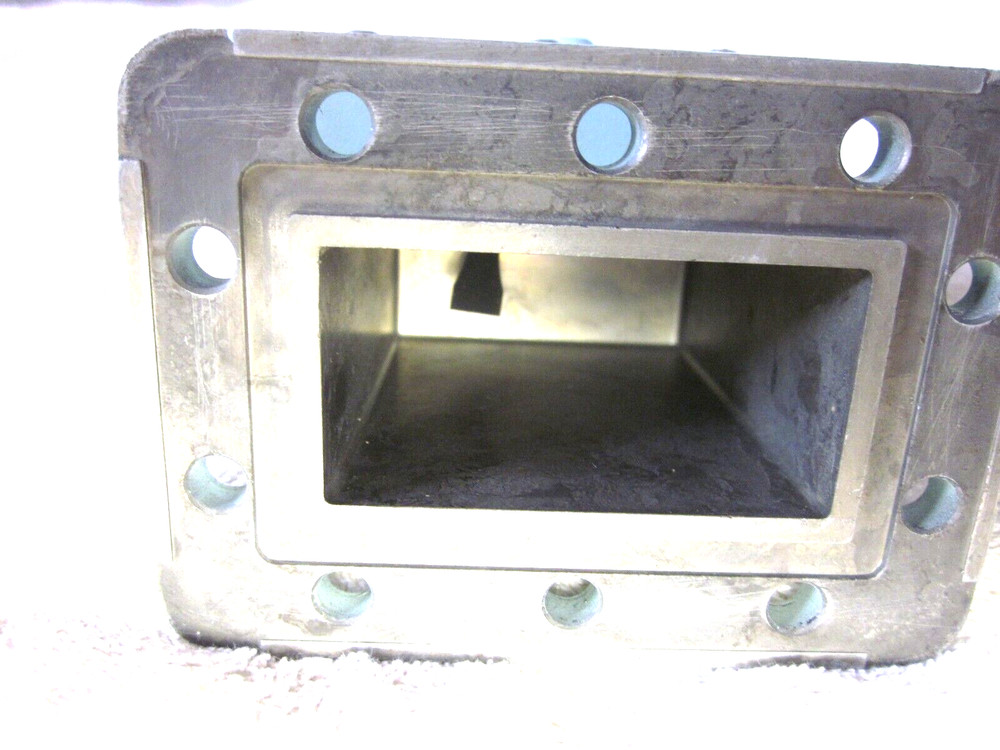 HIGH STABILITY INTERFERENCE LNB / LAB ALPS 100K F-850301