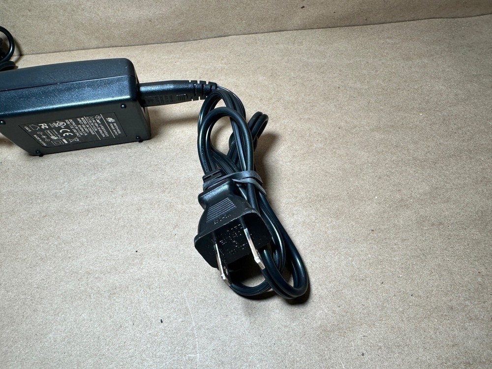 Binary B-400-1COAX-HDIR Transmitter and Power Cord ONLY