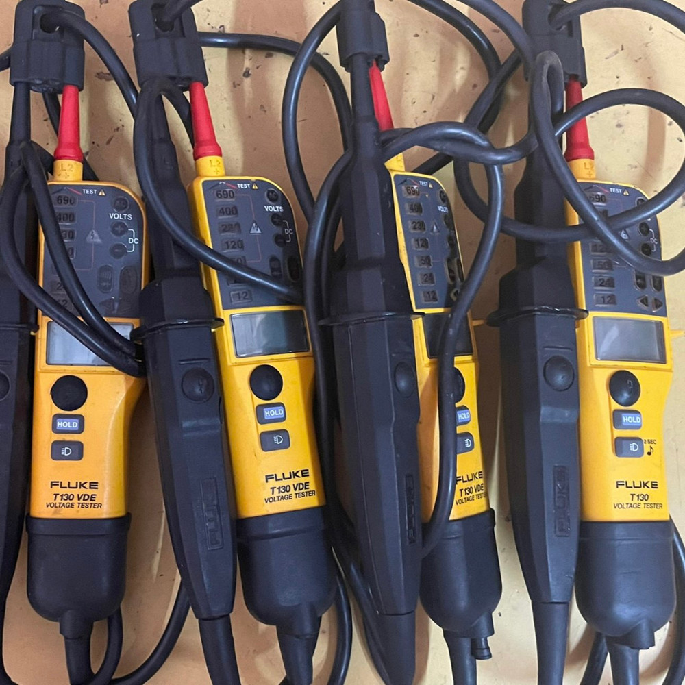 Fluke T130 Two-pole Electrical Probe Tester or flukeT130VDE/Nice/working-