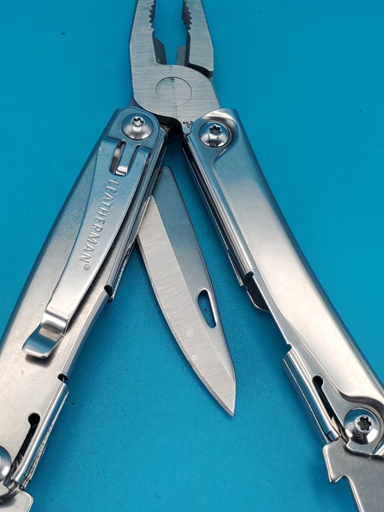 Leatherman Rev 3.8" Multi-Tool, Stainless!