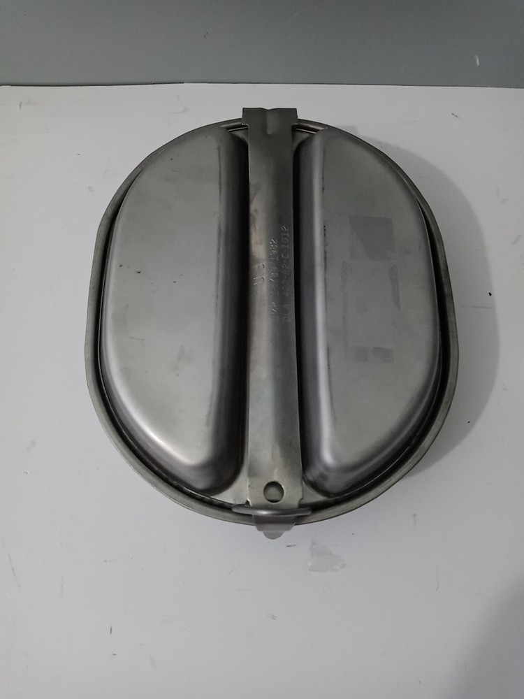 U.S. Metal Mess /Canteen Cup- Dated 1982 Set