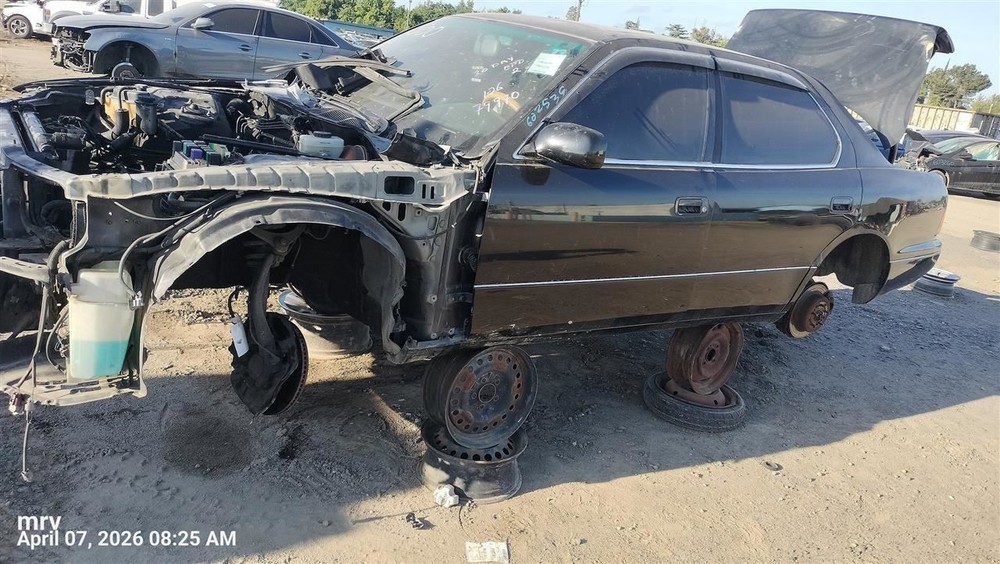 LEFT BLK ROCKER PANEL MOULDING OEM 2000 LEXUS LS400