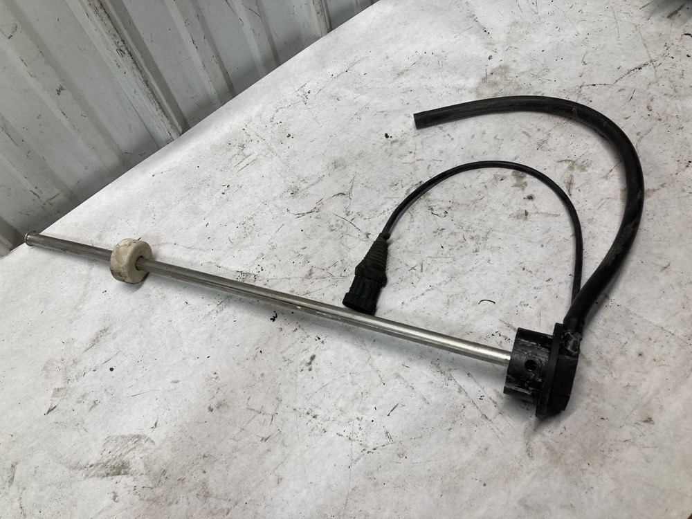 Peterbilt 579 DEF Sensor - Used | P/N PA66GF30