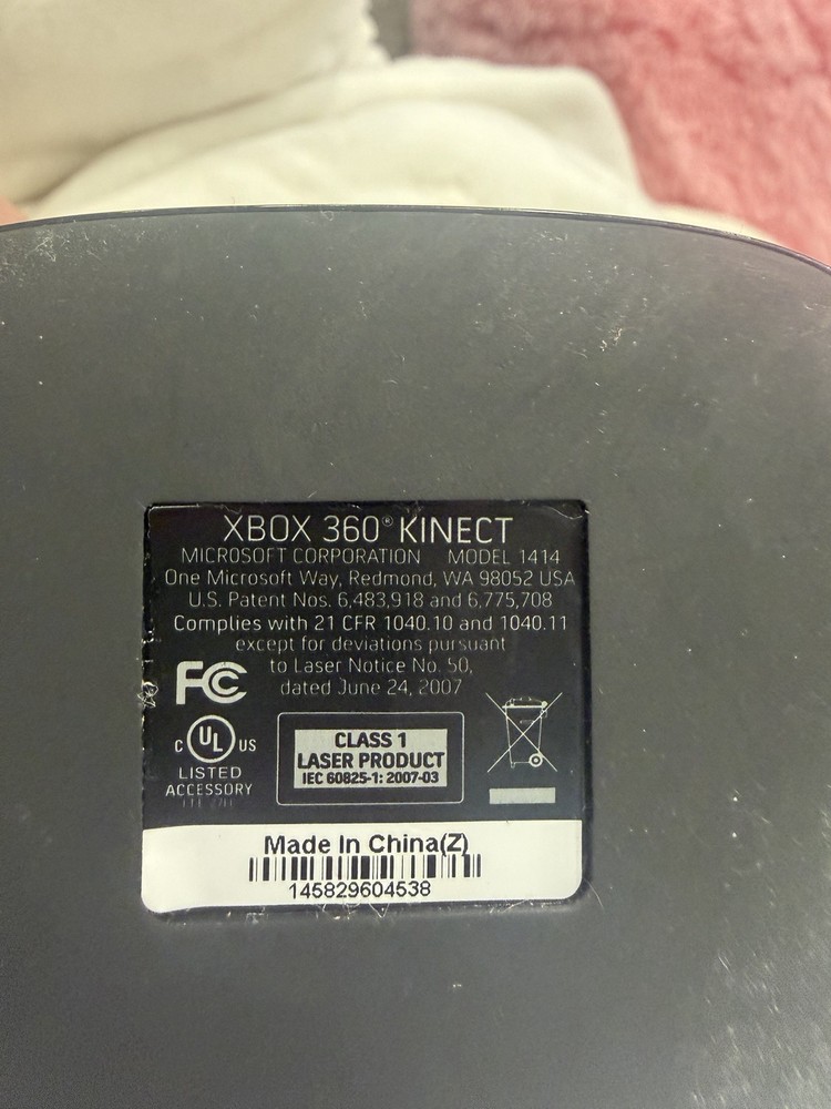 Xbox 360 Kinect Sensor Camera Bundle with Kinect