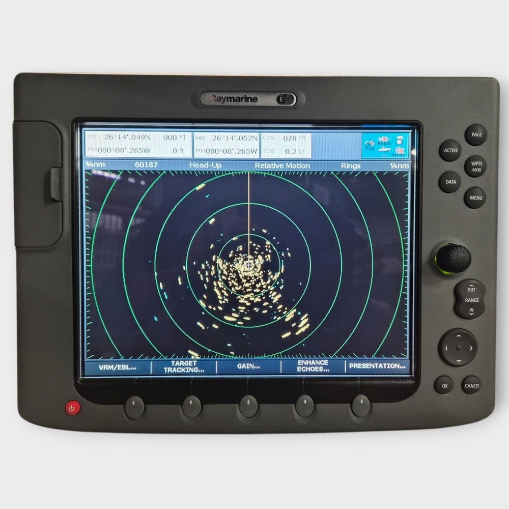 Raymarine E120 Classic Multifunction Display --E02013-- w/ Bezel and Sun Cover