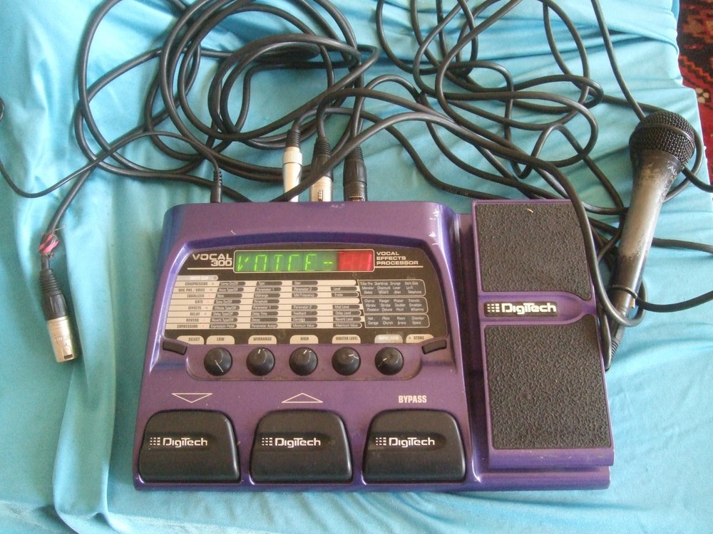 DigiTech Vocal300 Vocal Effects Processor w/AUDIX OM5/CABLES & AC ADAPTOR