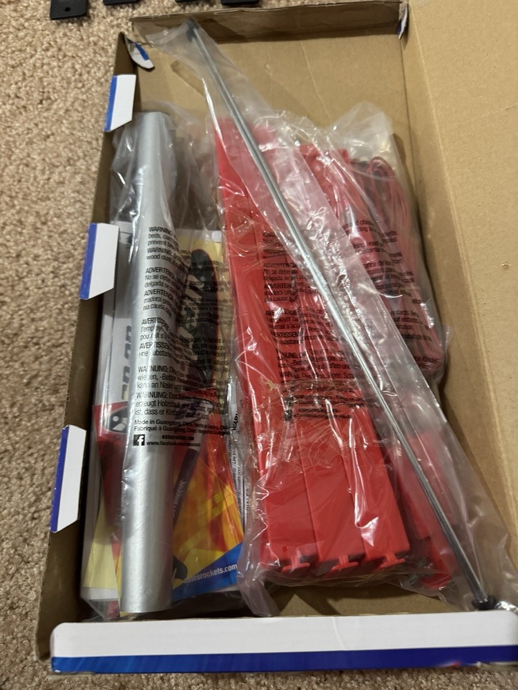 NEW Snap-On Tools Model Rocket Launch Set W/ Controller