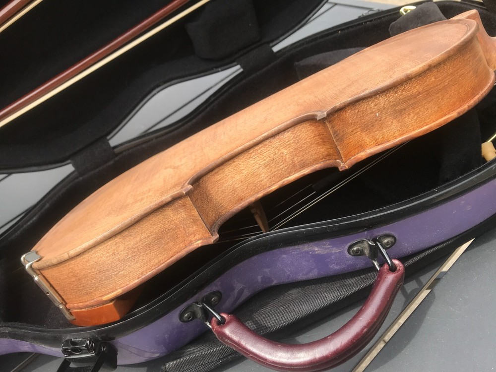 4/4 violin w/case
