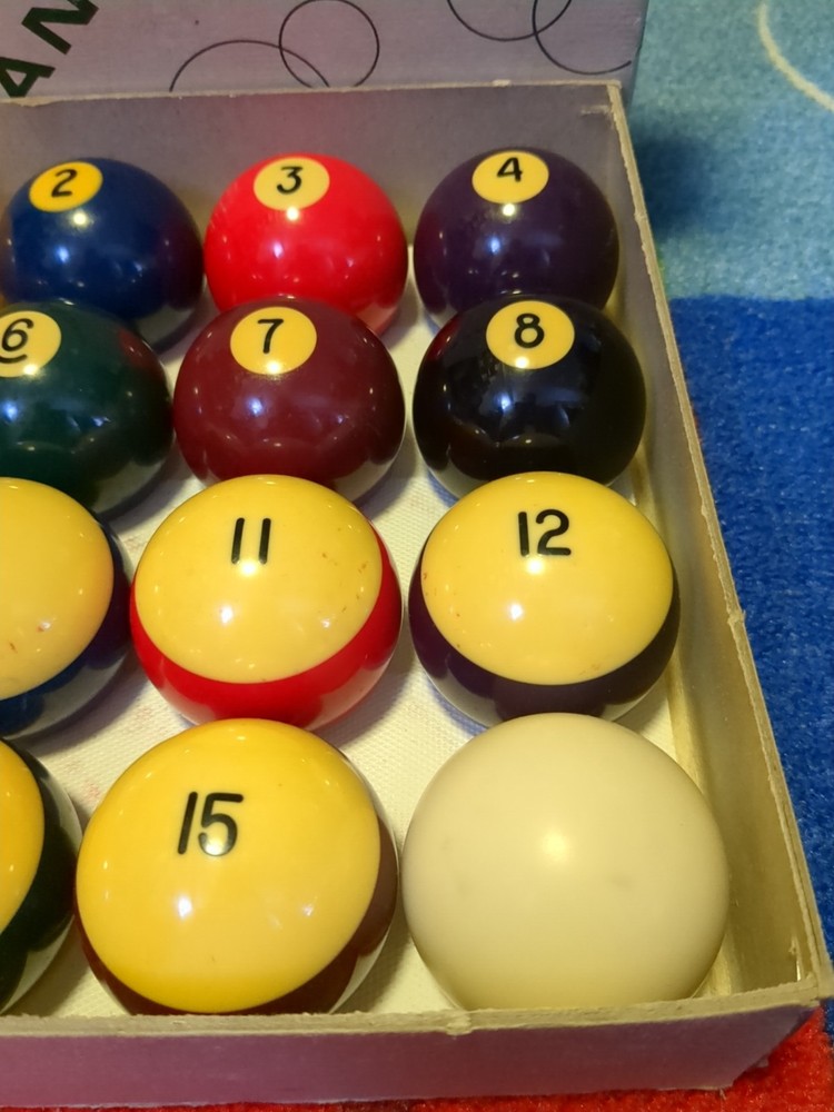 Amarith Standard Billiard Pool Balls 2 ¼" Preowned