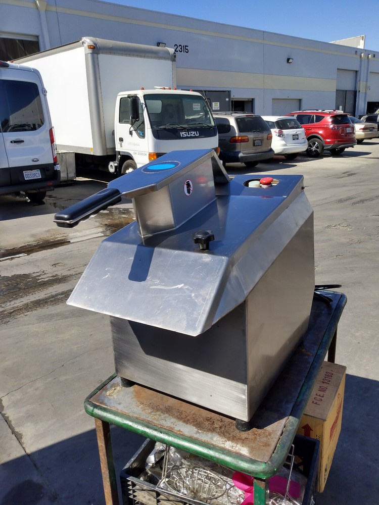 ELECTRIC FRUIT VEGETABLE CUTTER 5 DISC MODEL MFC-30