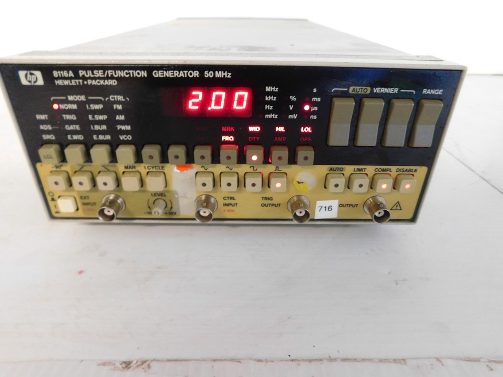 HEWLETT PACKARD 8116A PULSE/FUNCTION GENERATOR 50 MHZ (SML103)