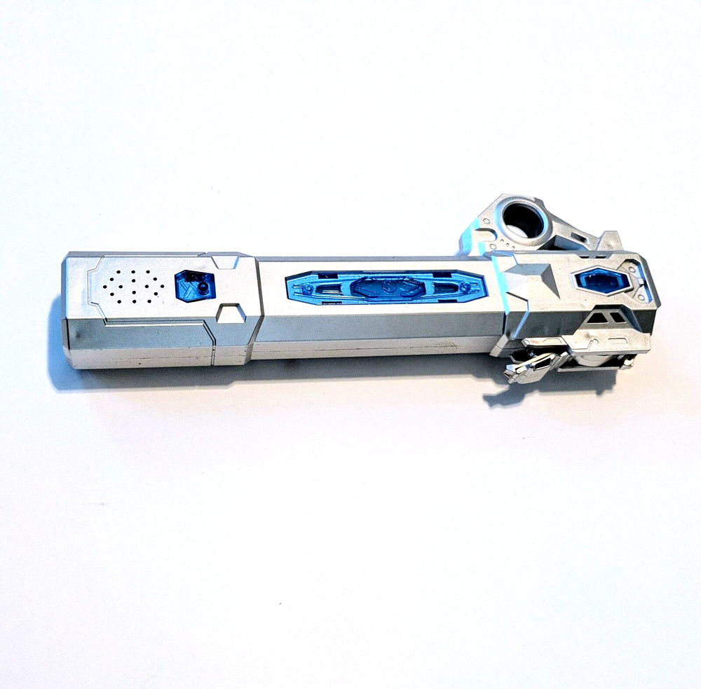 LIGHTSABER - Silver Handle, 7 Blade Colors, Glows, Sound Effects, Retractable