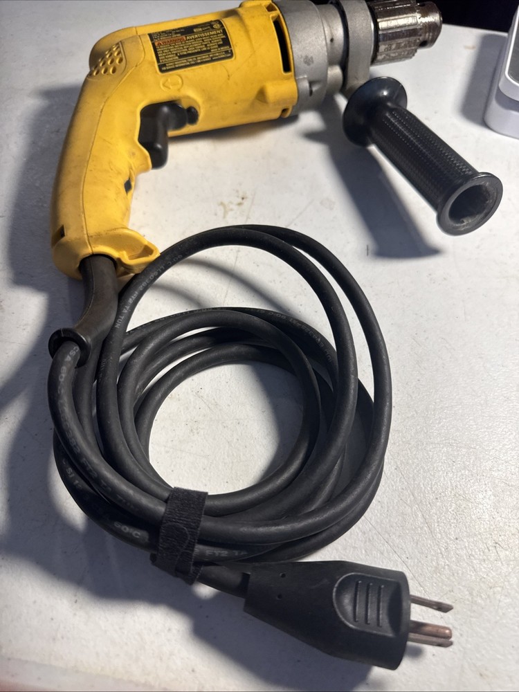 DEWALT DW235G 1/2” VSR DRILL WITH CHUCK KEY