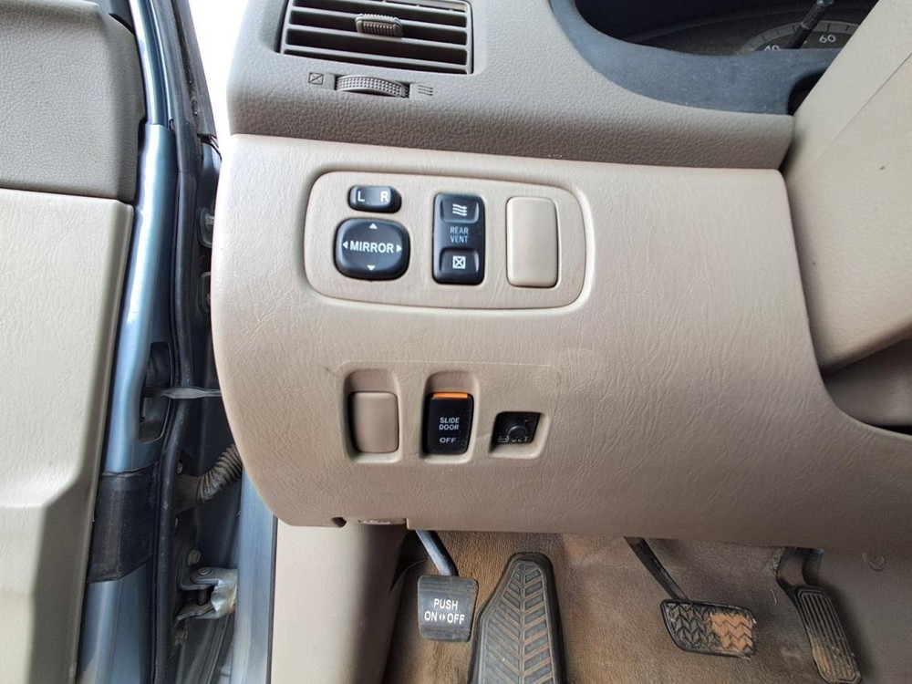 Fuse Box Engine Fits 04-06 SIENNA 4877693
