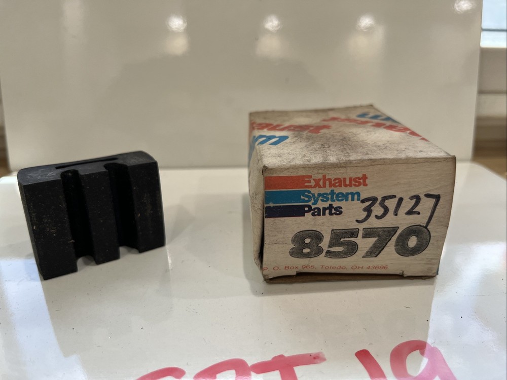 AP Exhaust Rubber Mount 8570 ( 35127 )