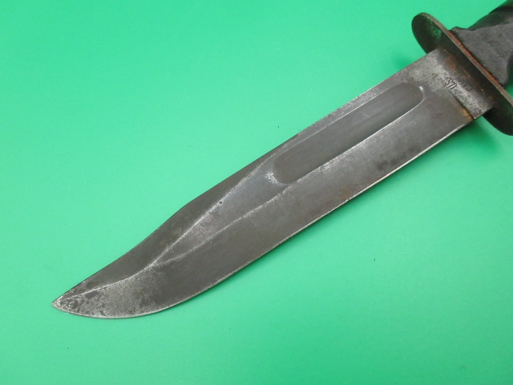 Vintage US Camillus Military Fixed Blade Knife w/ Sheath