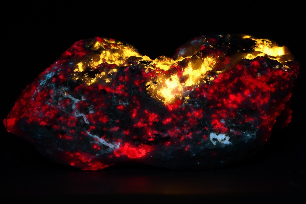 Fluorescent Ruby, Scapolite from China