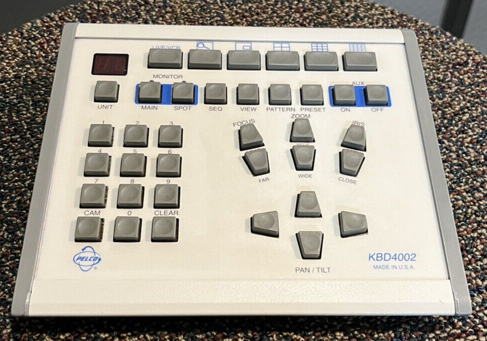 (1) PELCO KBD4002 Keyboard Controller. TESTED AND RE-BOXED. EXCELLENT.