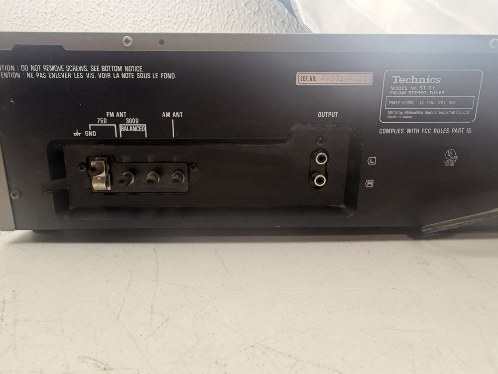 Technics ST-S1 FM/AM Stereo Tuner