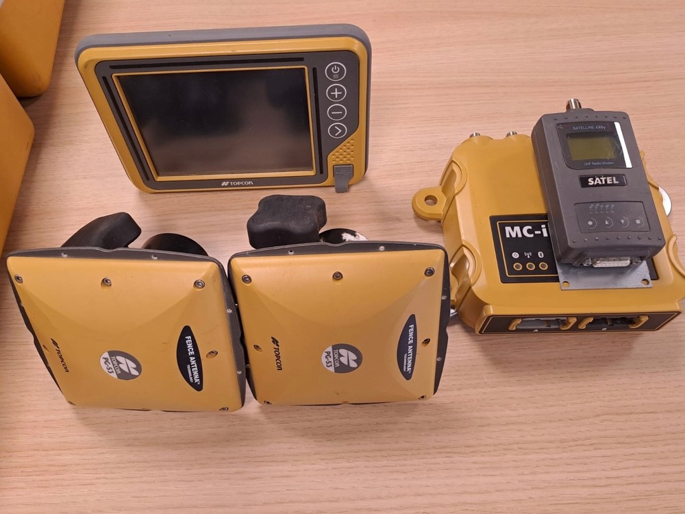 Topcon X-53i Excavator Cab Kit – Complete Precision Grade System