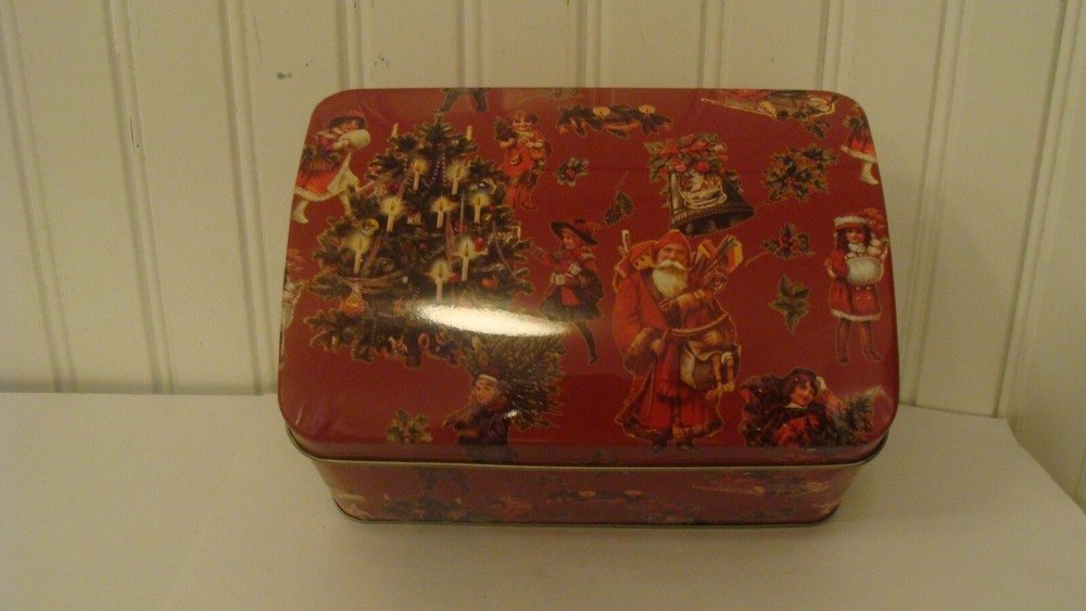 Greenbrier International Inc Empty Cookie Tin Christmas Design