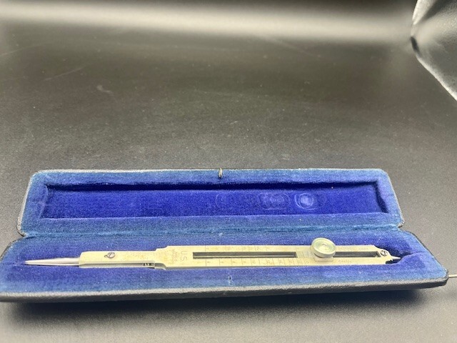 Vintage amco protractor measurement tool w/case