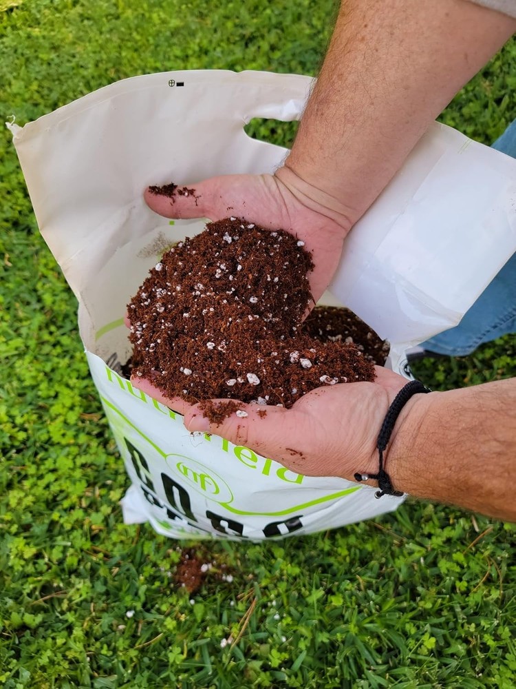 Coco Coir & Perlite Mix - 10 Liter Hydroponic Potting Soil Blend - RHP Certified