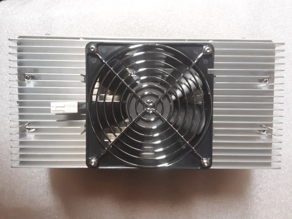 ADVANCED THERMOELECTRIC 1002421 Chilling Unit
