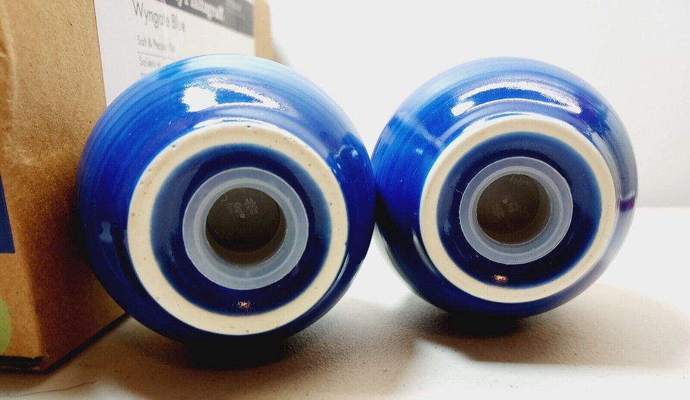 Pfaltzgraff Wyngate Blue Salt & Pepper Set OPEN BOX