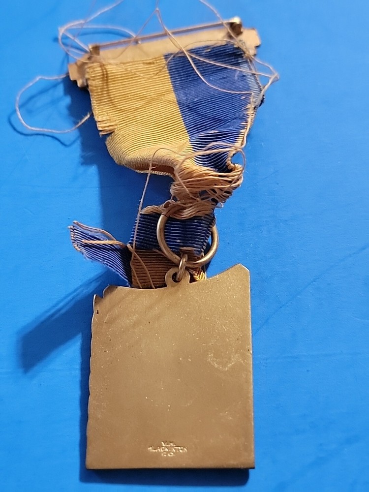 VINTAGE SHARP SHOOTING MEDAL