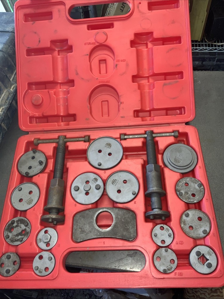 Mac Tools DBC18C 18-PC Disk Brake Caliper Set