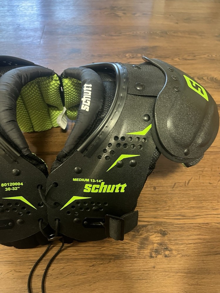 Schutt Shoulder Pad Size Medium