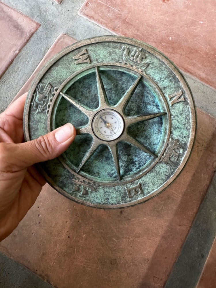 Heavy Duty Aesthetic Vintage Brass Compass