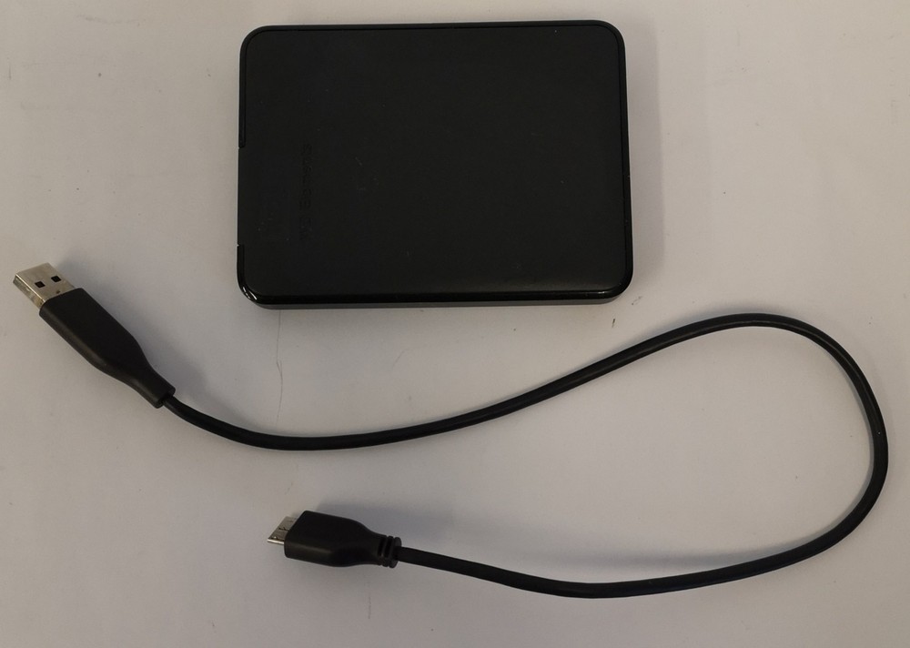 Elements 2621 external hard drive 1 TB for Ps4