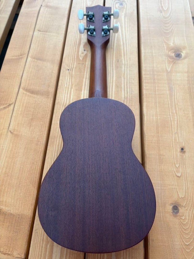 Mahogany 4 string soprano ukulele KALA brown