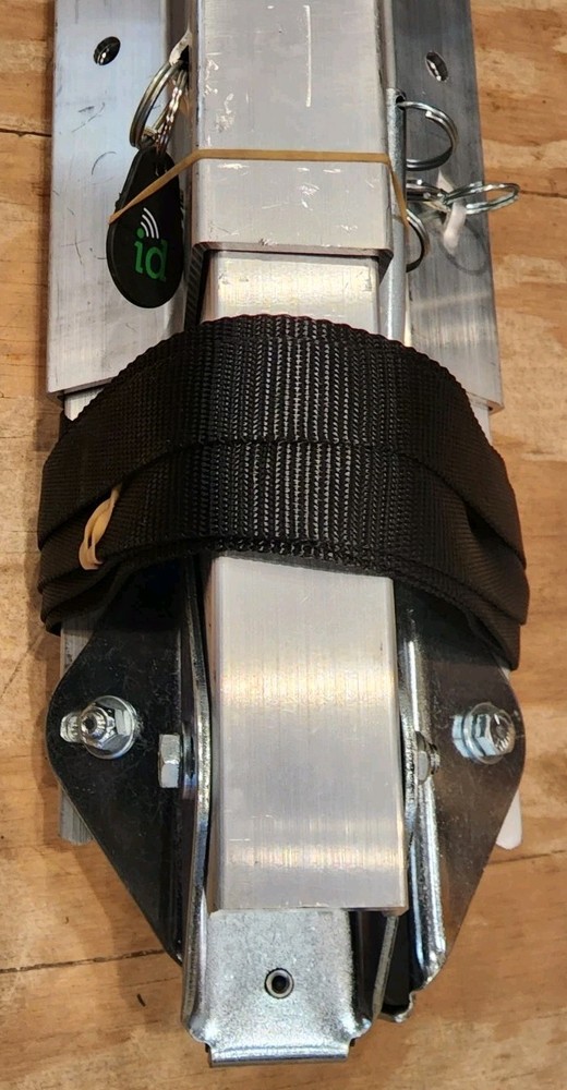 MSA 10102002 Aluminum Workman 8' Tripod