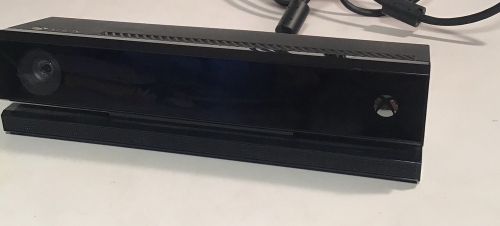 Microsoft Xbox One Black Kinect Sensor Bar Motion Camera Model 1520 Great Shape