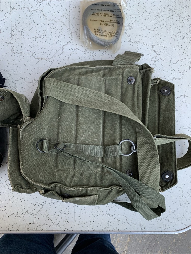 MSA-68-2E8 Gas Mask And Bag (pls Read Description)