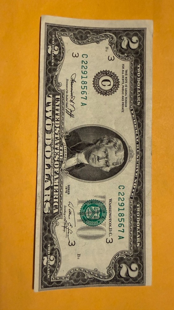 1976    $2 Two Dollar Bill  Misscut/Misaligned