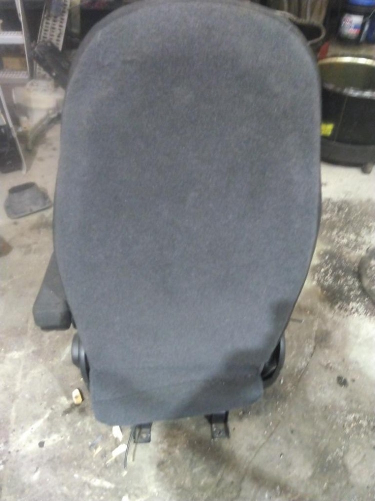 Replaces 2020 PETERBILT 579 FRONT SEAT , OH