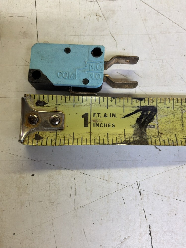 MICRO SWITCH LIGHT BLUE SET OF 10 PCS