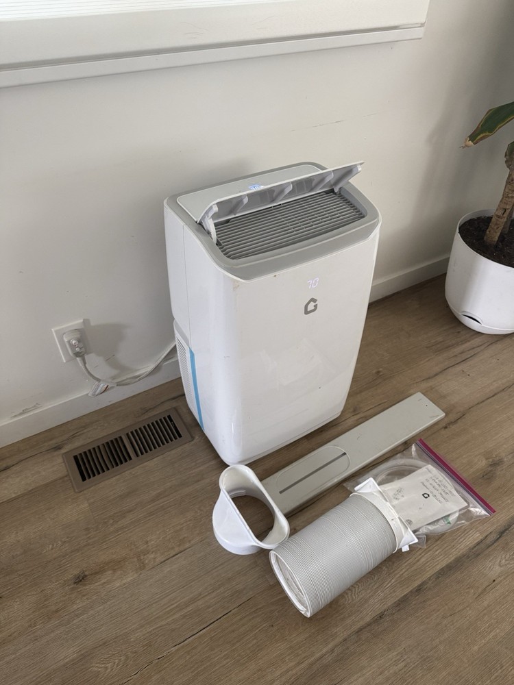 Garvee 14000 BTU Portable Air Conditioner, Dehumidification, Remote, White