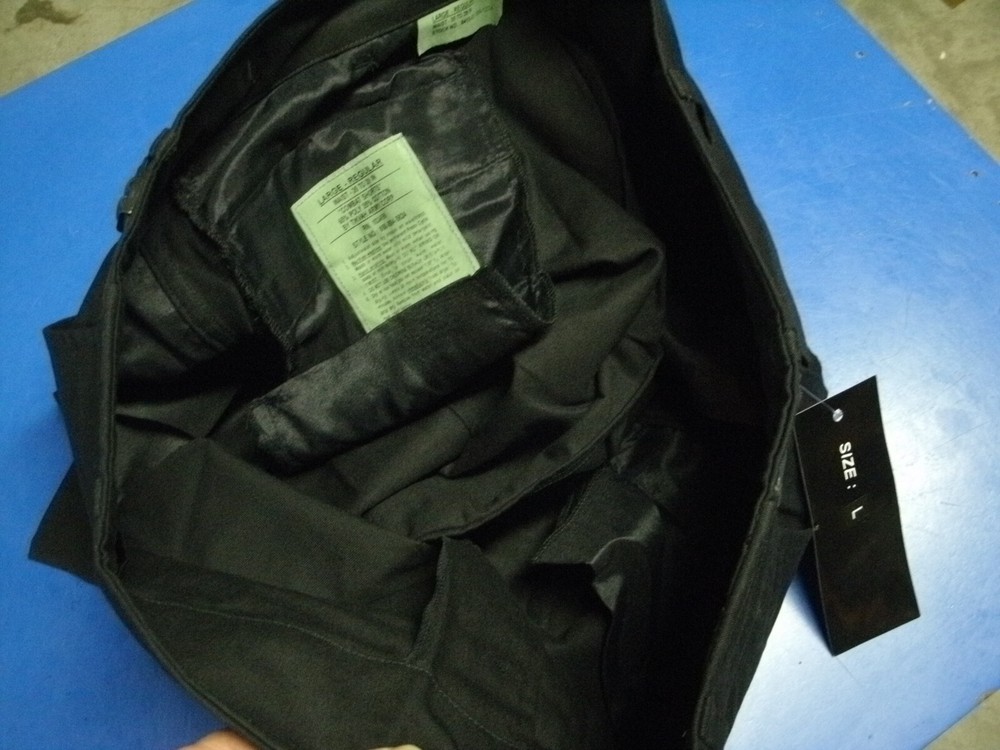 BLACK COMBAT SHORTS SIZE LARGE REGULAR NEW